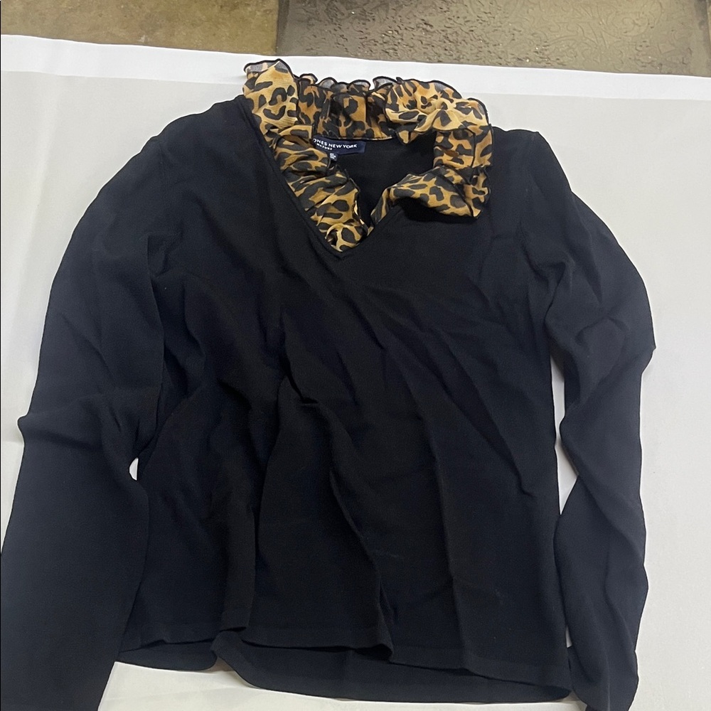 Jones New York Black Top with Animal Print Collar